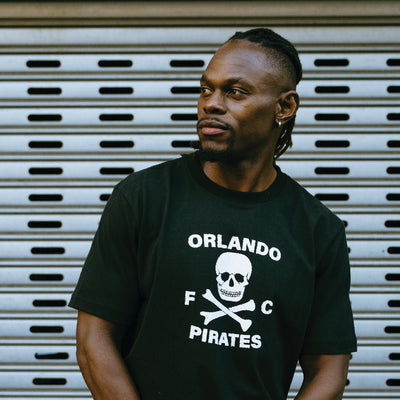 Soft Cotton Orlando Pirates Graphic Tee: Distressed Skull and Crossbones Crewneck Shirt
