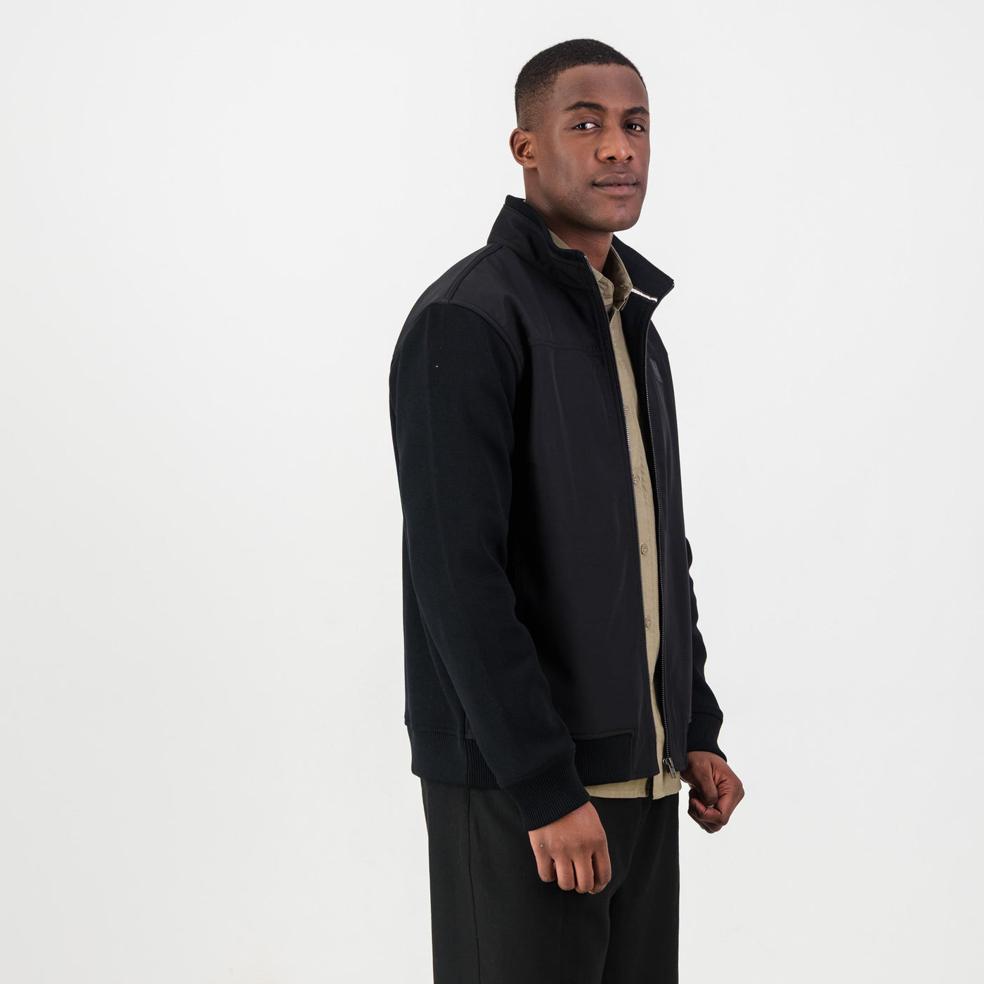 Springboks Black Premium Soft Shell Jacket: Wind-Resistant, Flexible, Ultimate Fan Gear